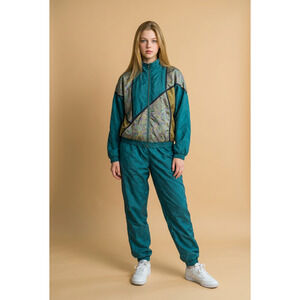 Vintage Casual Isle Size Large Track  Suit - Windbreaker  Teal Retro